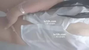 斗鱼婉婉别闹超火福利，浴室湿身超顶喘息