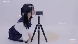 晓团队晓美油管会员限定asmr舔耳助眠福利，jk制服黑丝双马尾小姐姐哄睡