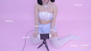 晓团队美女主播晓美asmr油管会限掏耳助眠福利，白丝小姐姐臻享哄睡