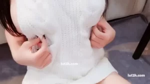 斗鱼清清睡不醒呀超火定制asmr助眠福利，白丝处男杀手毛衣哄睡
