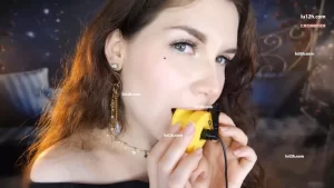 kittyklaw付费patreon asmr吃耳朵在线哄睡福利，妩媚的舔耳朵助眠