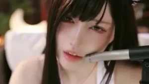 虎牙雨教皇（抖音一色雨）在线魔法书视频，美女主播妩媚表情按摩耳朵助眠