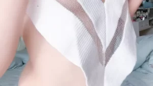 秀人王馨瑶土豪私人定制漏点在线资源，绝美胴体女神写真花絮视频