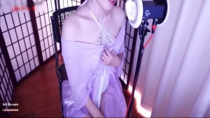 一酱33中秋节孤单寂寞的嫦娥在线剧情：下面都忍不住想你了